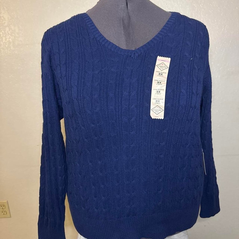 NWT St John's Bay Navy blue cable knit sweater